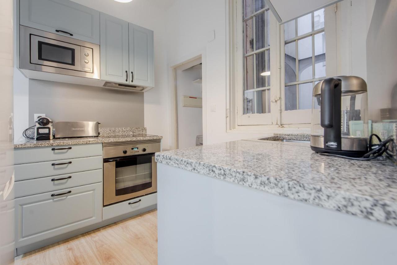Premium Apt Para 9P En C/Olmo - Centro De Madrid Bagian luar foto