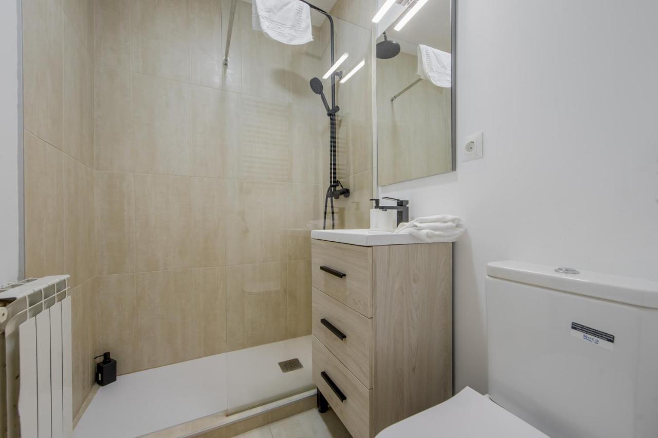 Premium Apt Para 9P En C/Olmo - Centro De Madrid Bagian luar foto