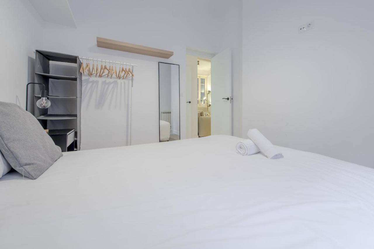 Premium Apt Para 9P En C/Olmo - Centro De Madrid Bagian luar foto